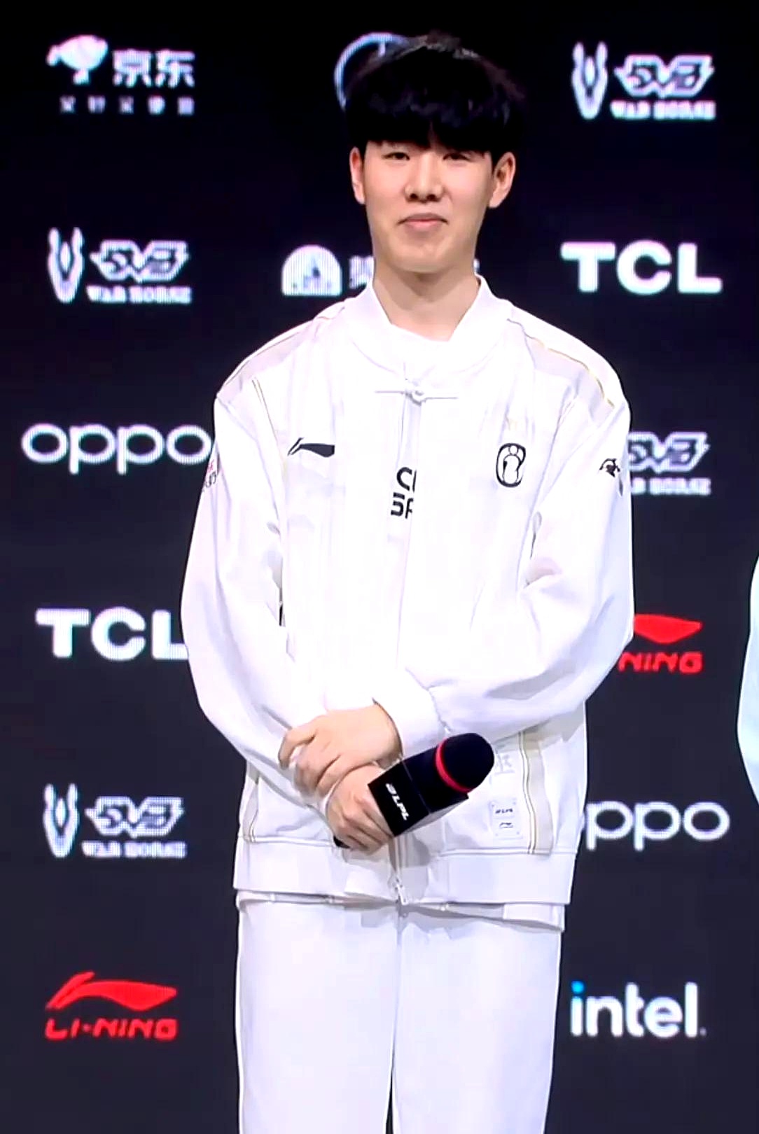 手机马桶人入侵《PUBG》，勇闯破镜米拉玛